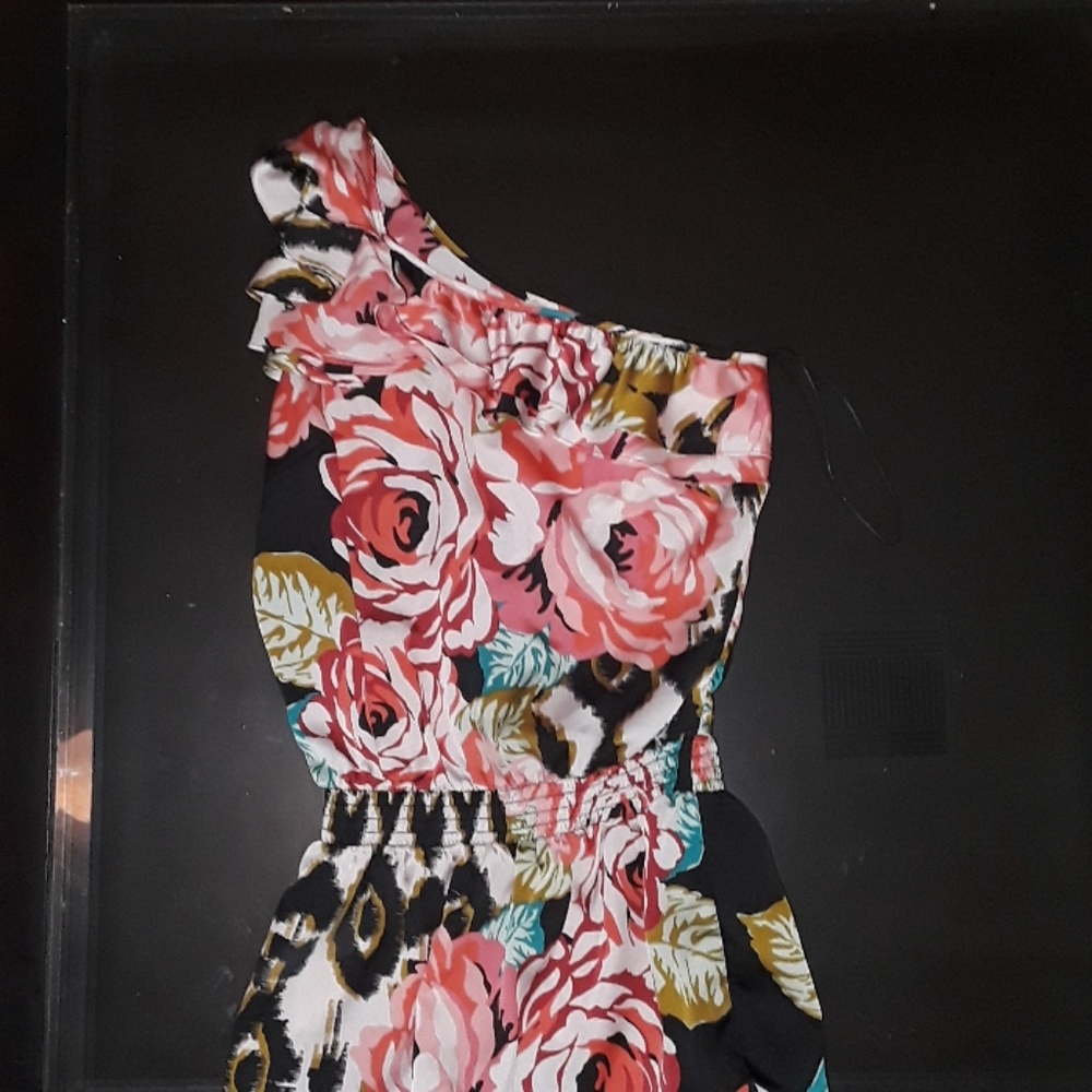 NWT Arden B. One shoulder top - Picture 1 of 4